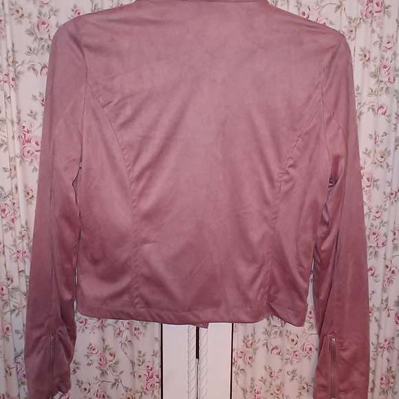 Jacket - Picture 5 of 5